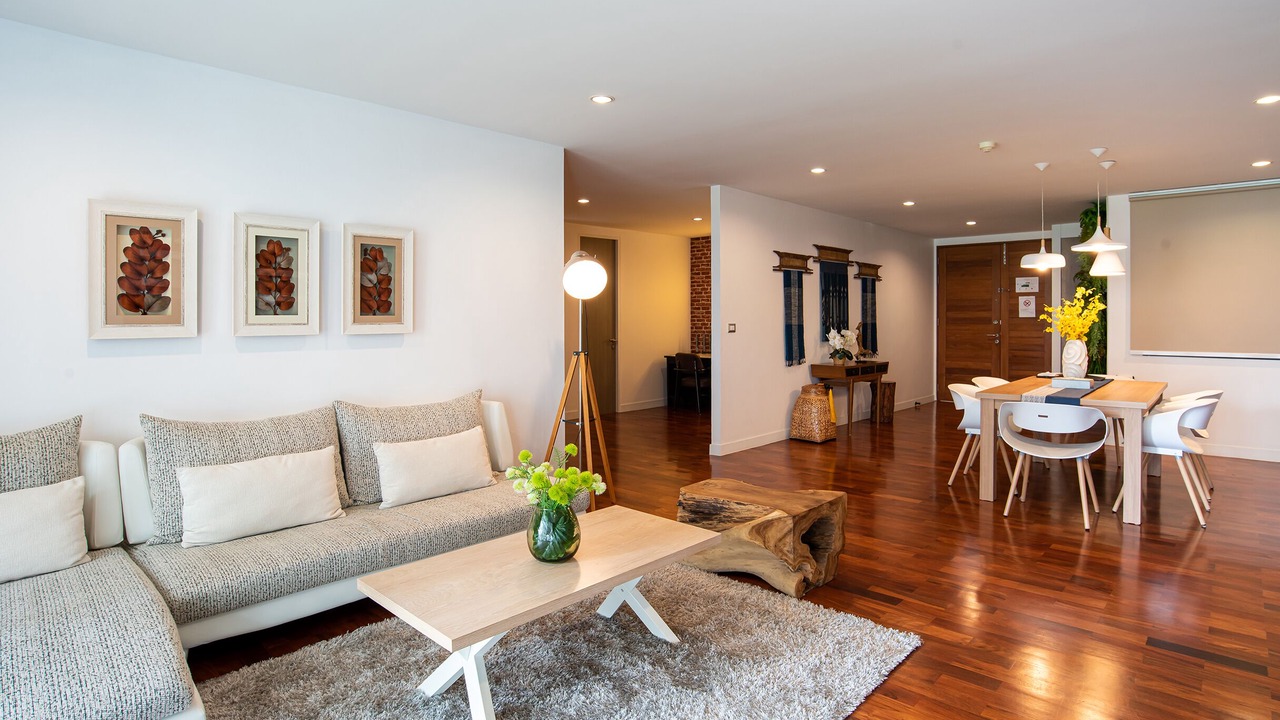 Photo of Livingroom in Chidlom