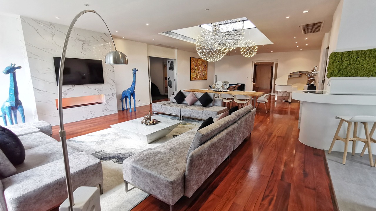 Photo of Livingroom in Chidlom