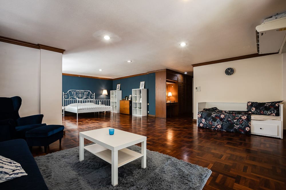Photo of Livingroom in Samsen Nai
