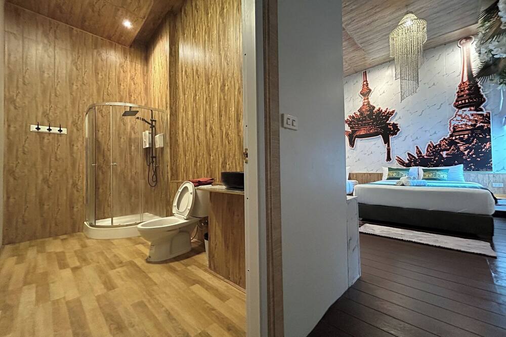 Photo of Bathroom in Na Mom