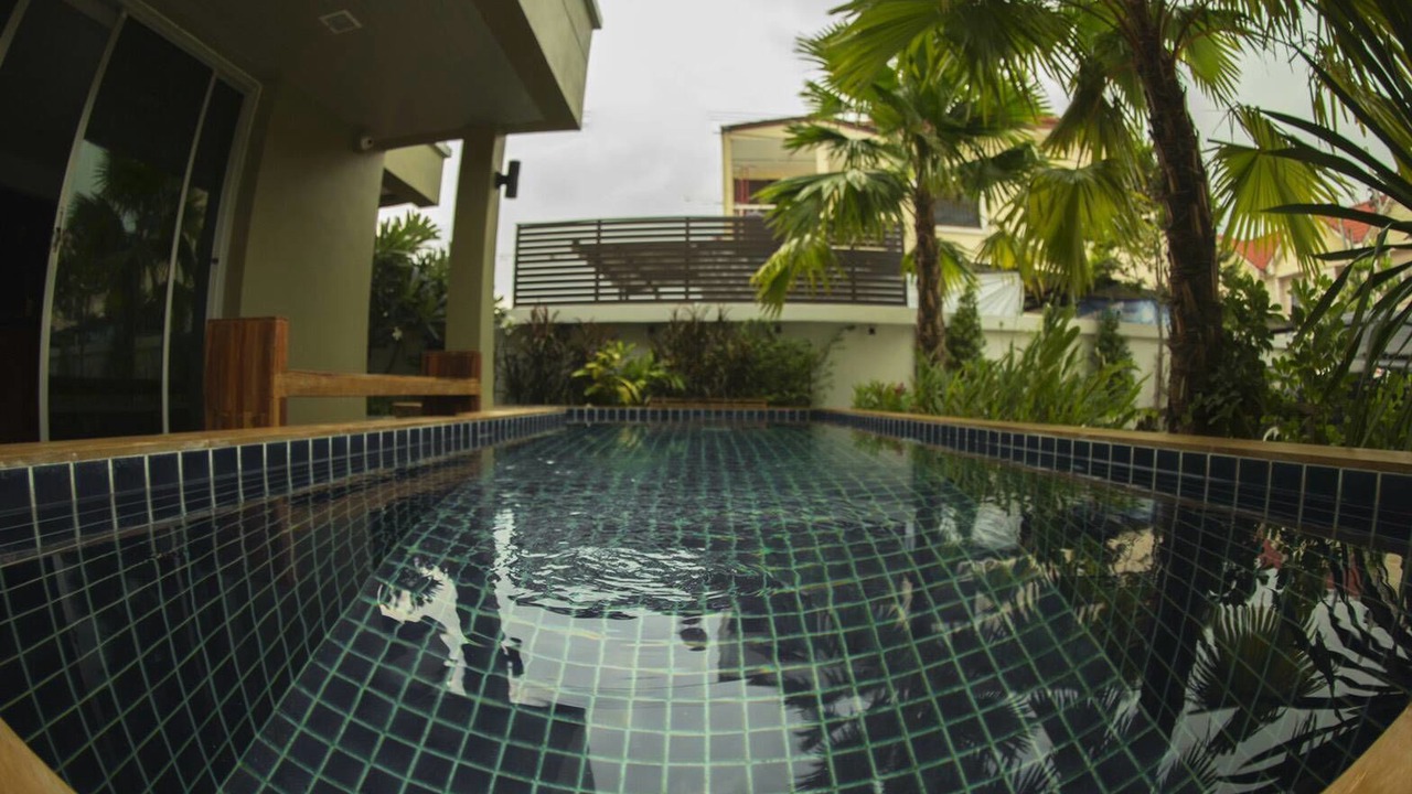 Photo of Outdoor in Racha Thewa
