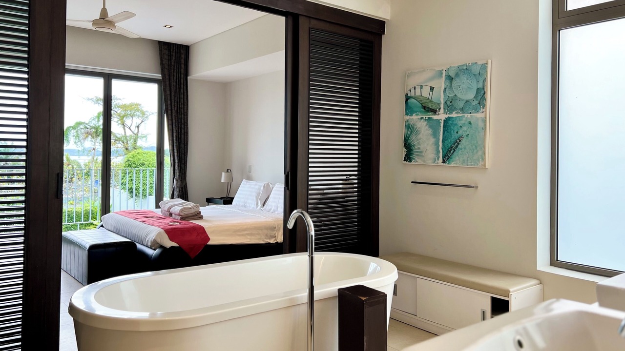 Photo of Bathroom in Koh Kaew
