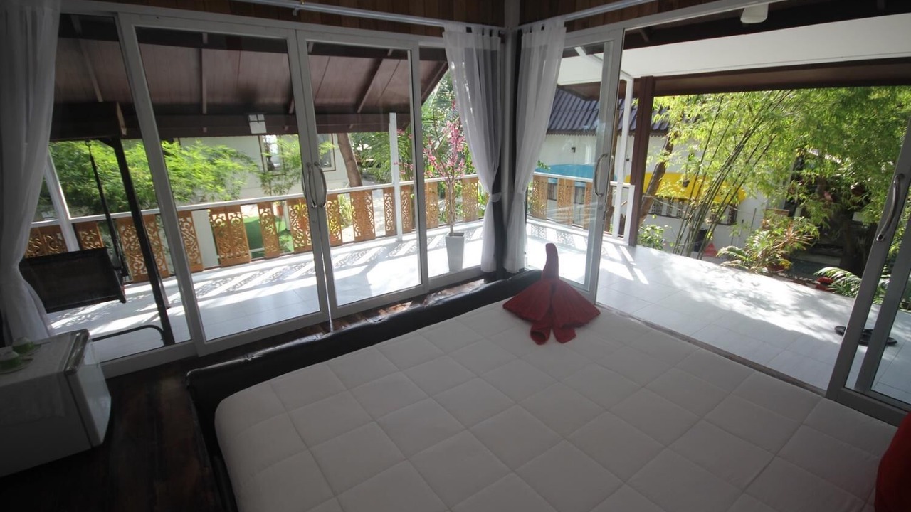 Photo of Bedroom in Srithanu