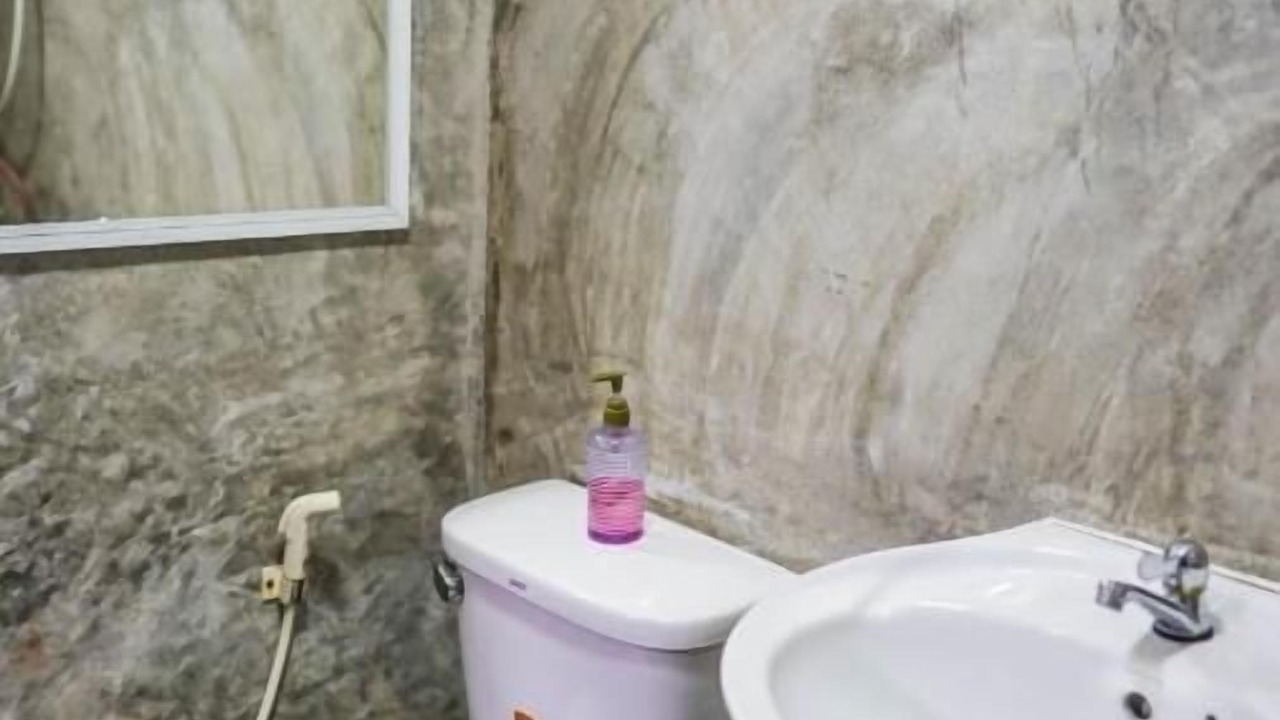 Photo of Bathroom in Amphawa