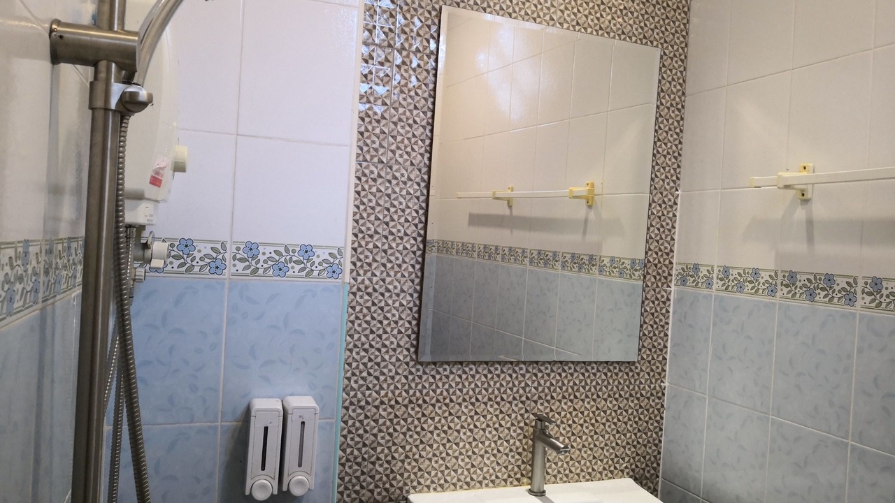 Photo of Bathroom in Nang Rong