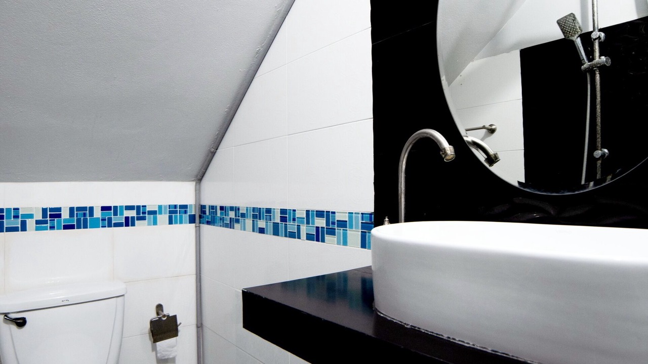 Photo of Bathroom in Lumphli