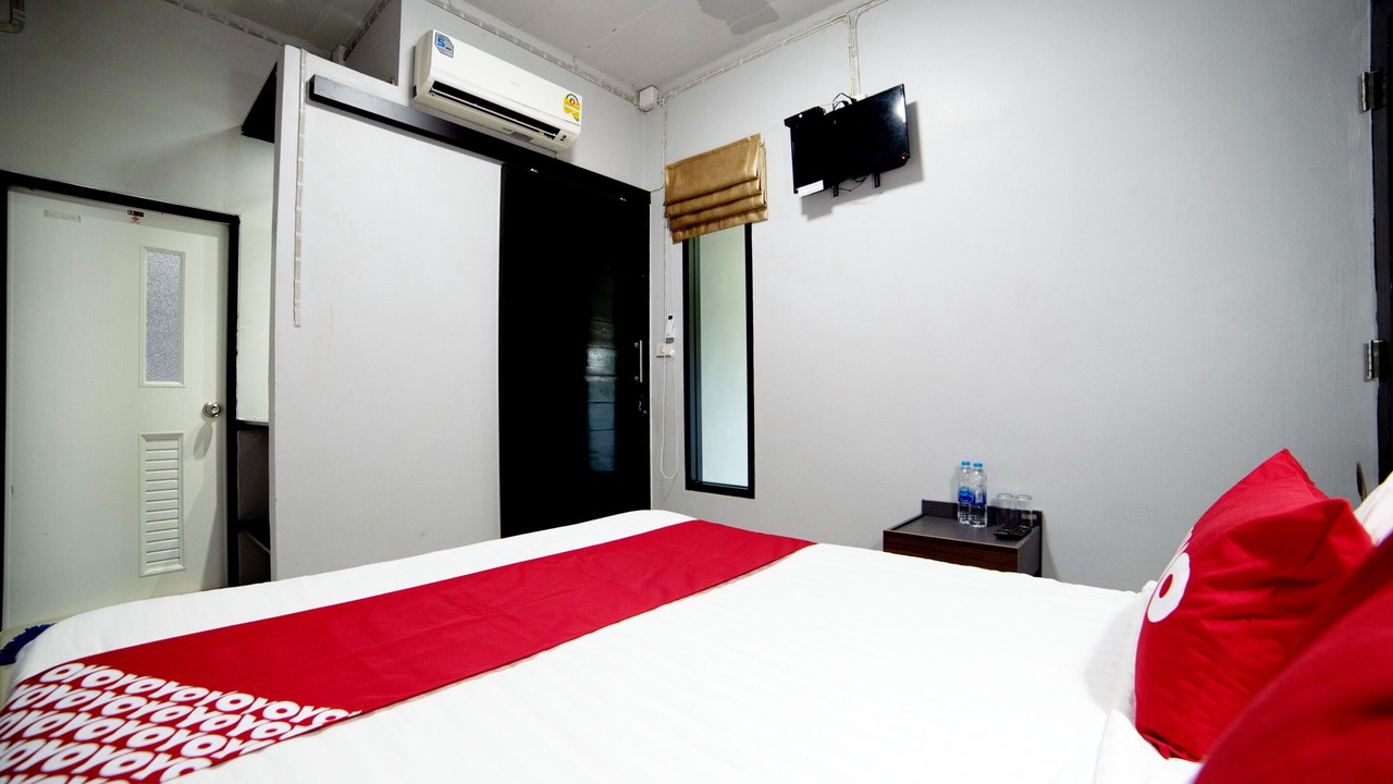 Photo of Bedroom in Lumphli