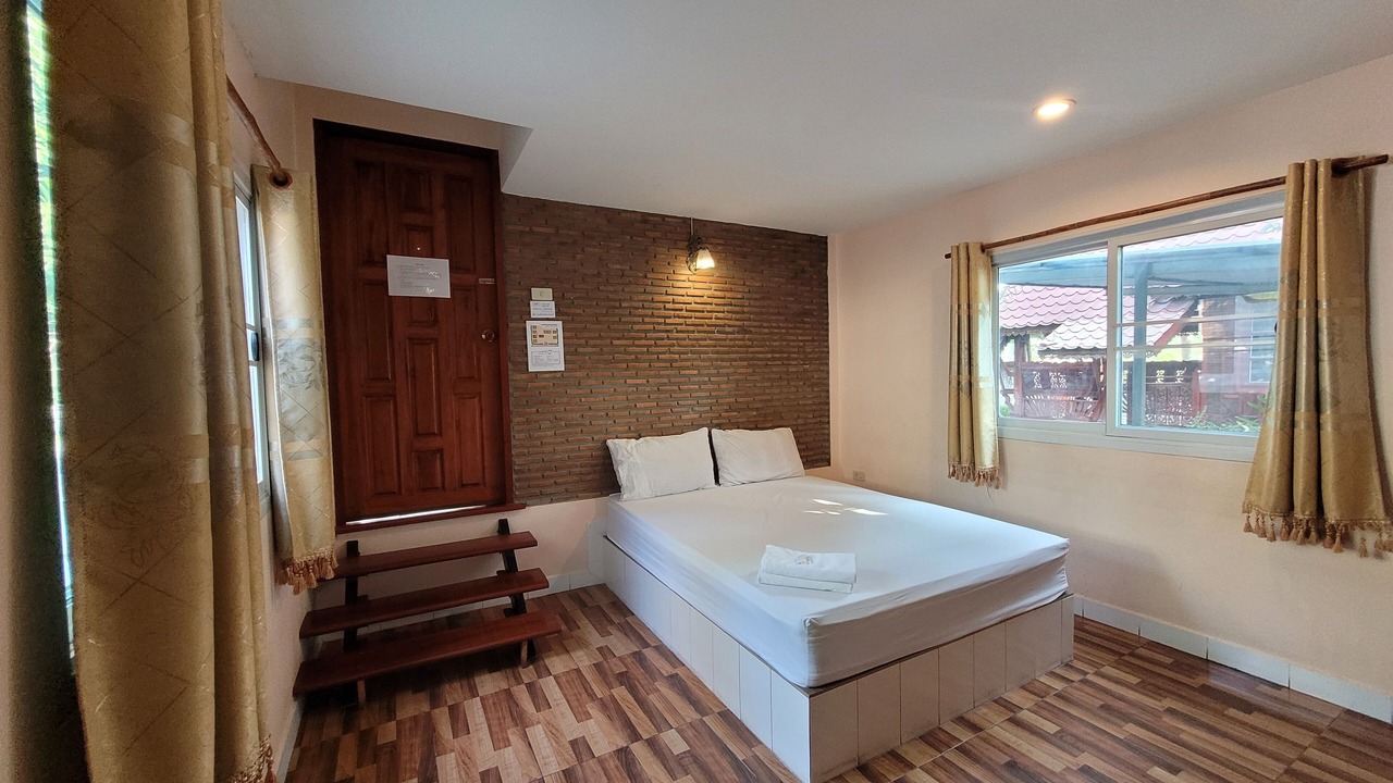 Photo of Bedroom in Saraburi