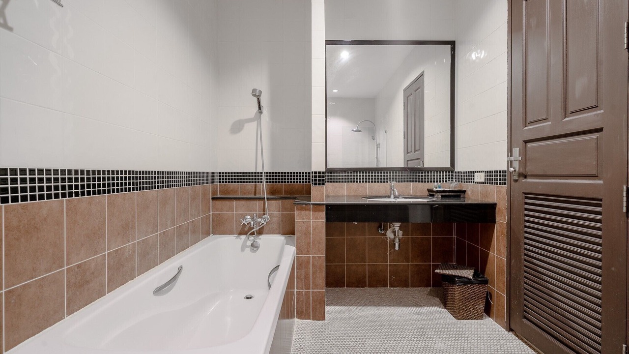 Photo of Bathroom in Khao Takiab