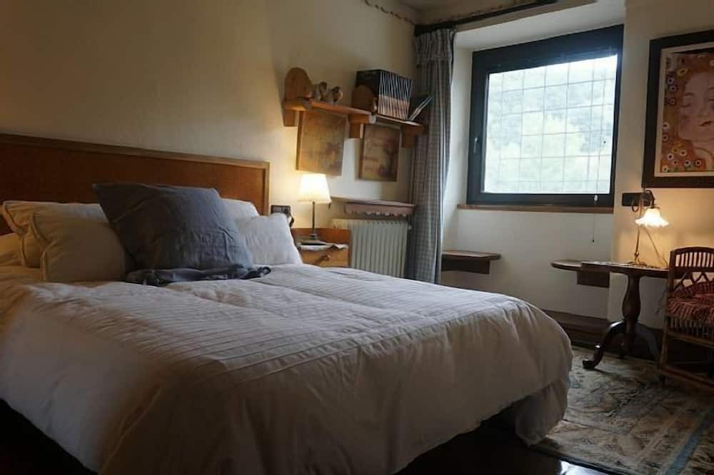 Photo of Bedroom in Larraun