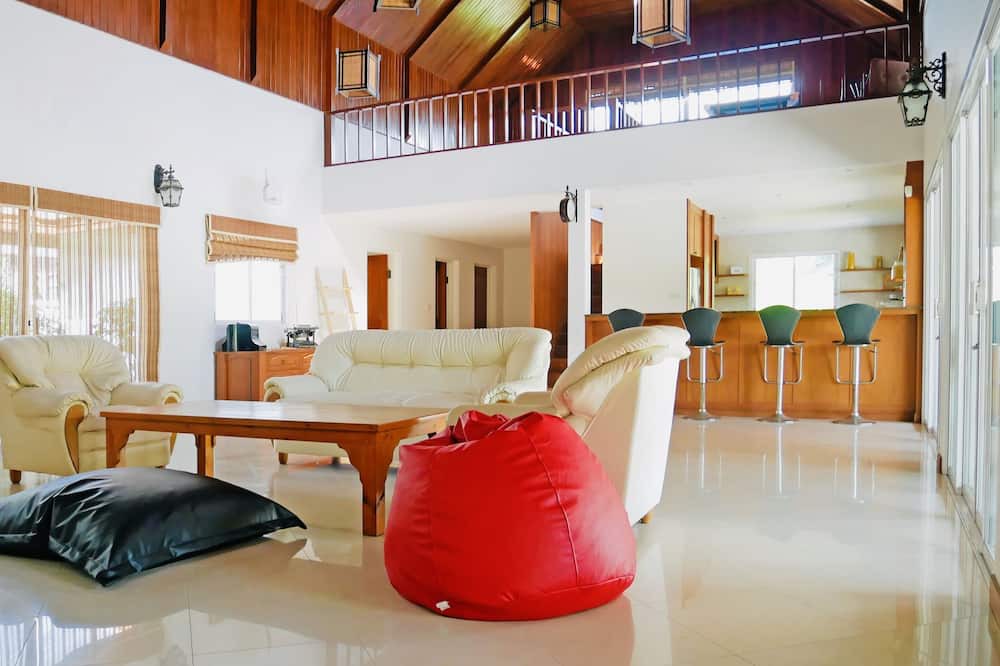 Photo of Livingroom in Nong Prue