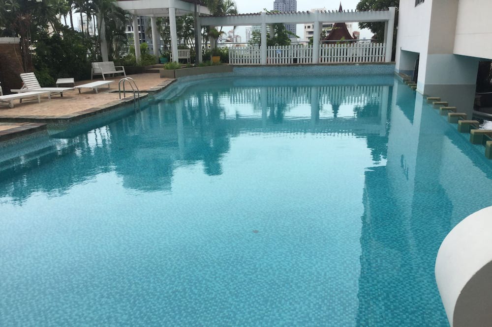 Photo of Outdoor in Khlong Tan