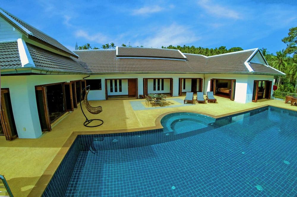 Photo of Outdoor in Thong Krut