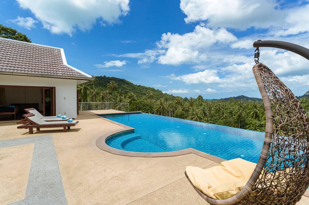 Photo of Outdoor in Thong Krut