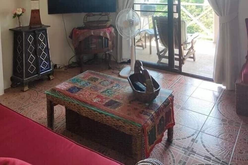 Photo of Livingroom in Laem Set