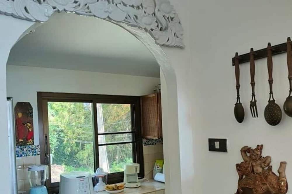 Photo of Kitchen in Laem Set