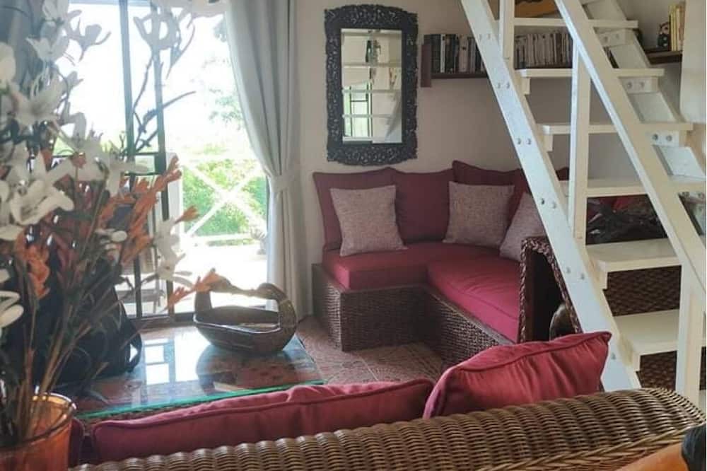 Photo of Livingroom in Laem Set