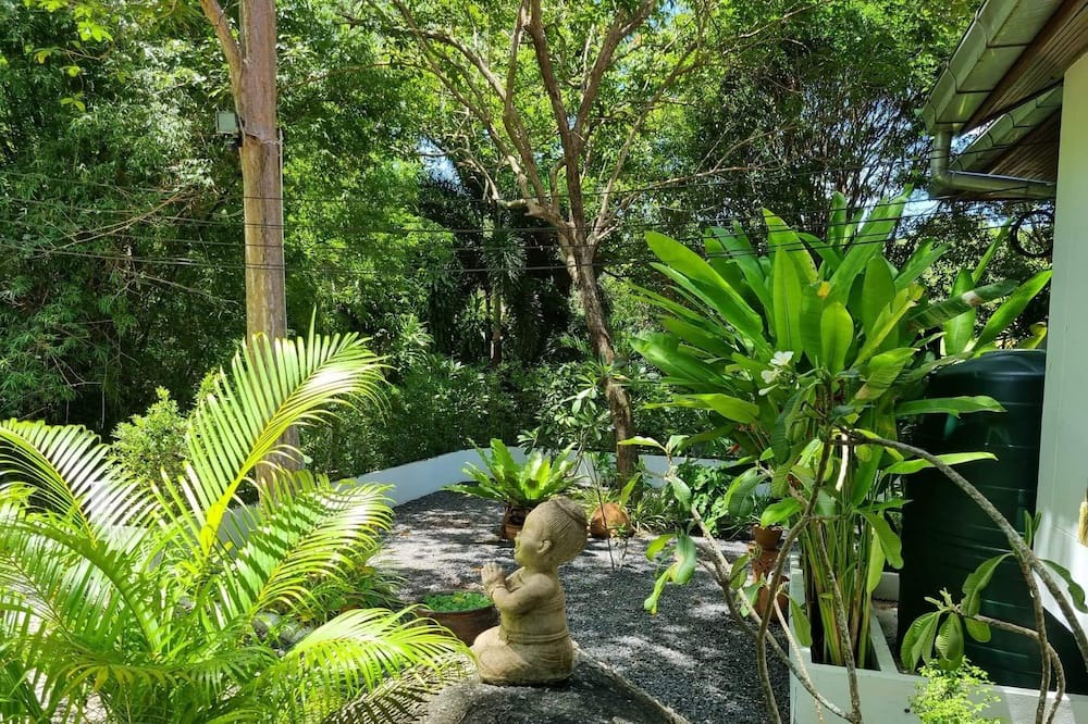 Photo of Outdoor in Laem Set