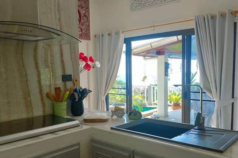 Photo of Kitchen in Laem Set