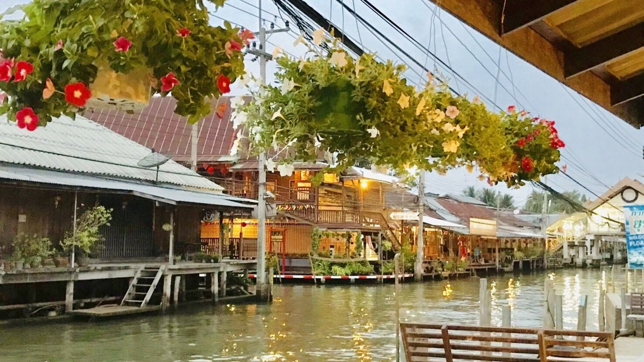 Photo of Others in Damnoen Saduak