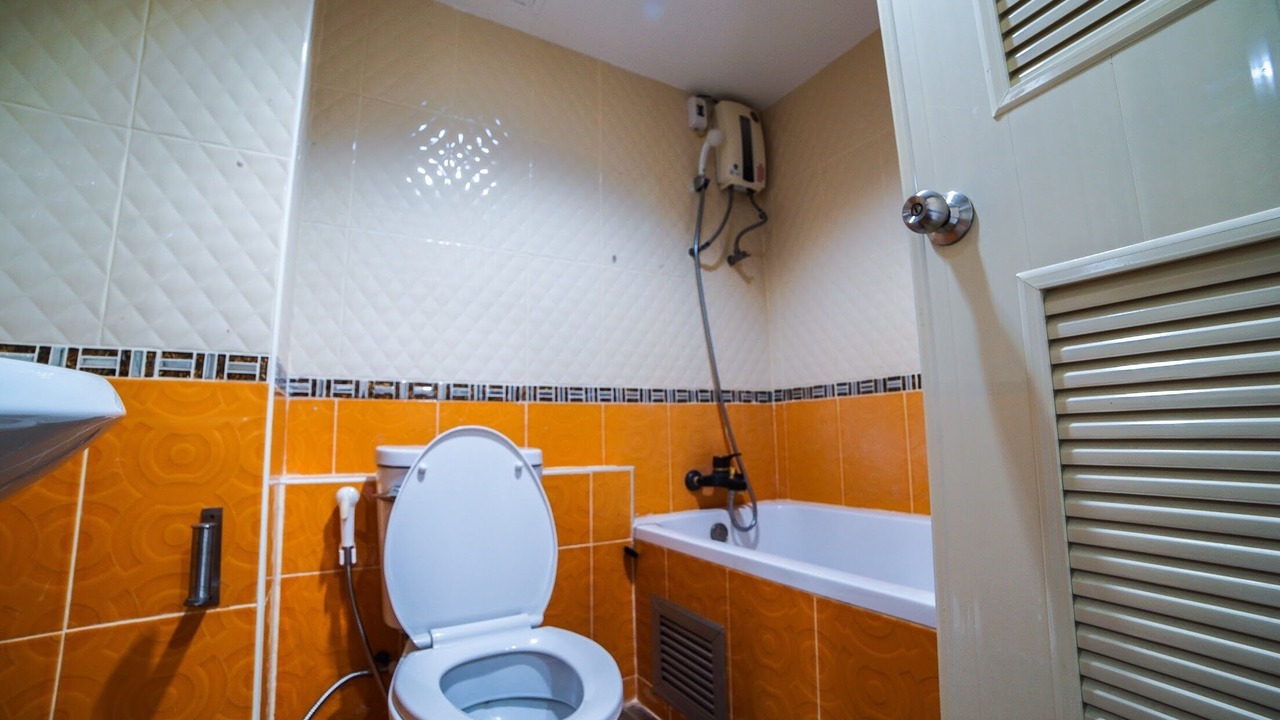 Photo of Bathroom in Tha Thaewawong