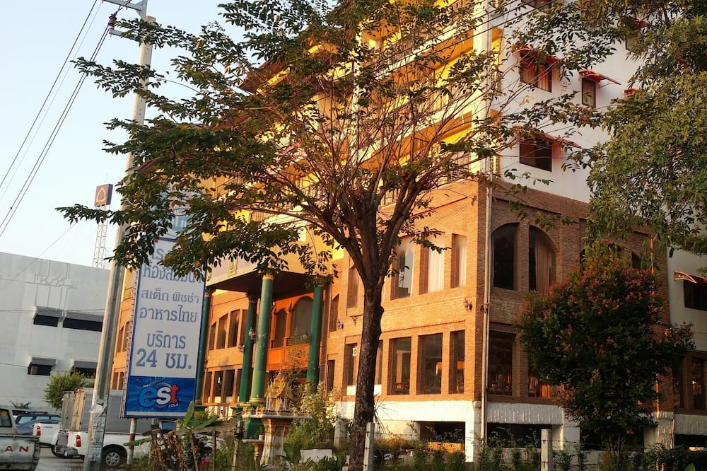 Photo of Outdoor in Bang Rak Phatthana