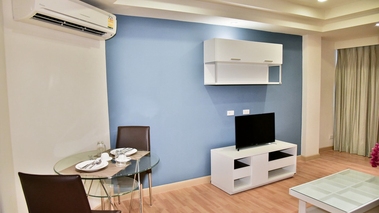 Photo of Livingroom in Khlong Tan