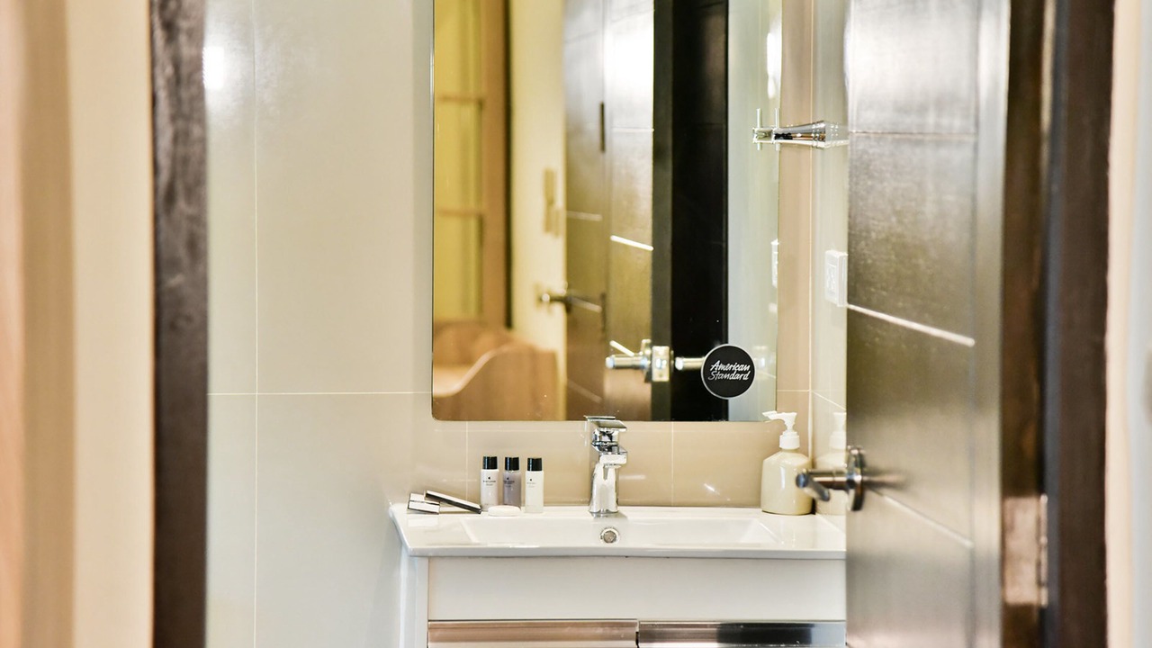 Photo of Bathroom in Khlong Tan