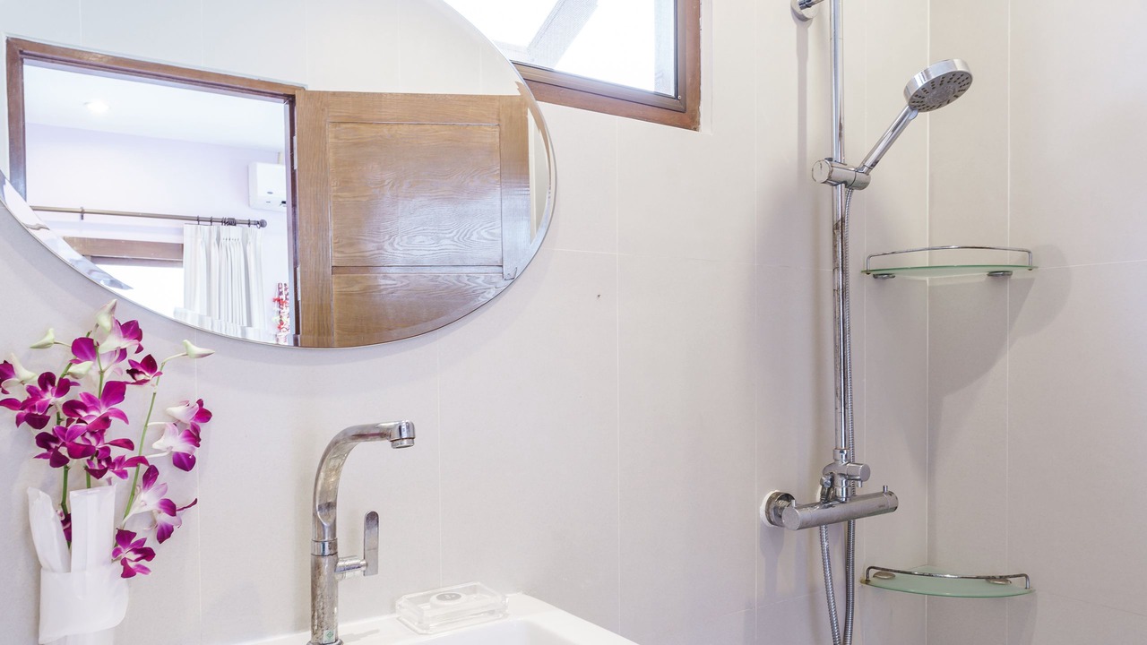 Photo of Bathroom in Maret