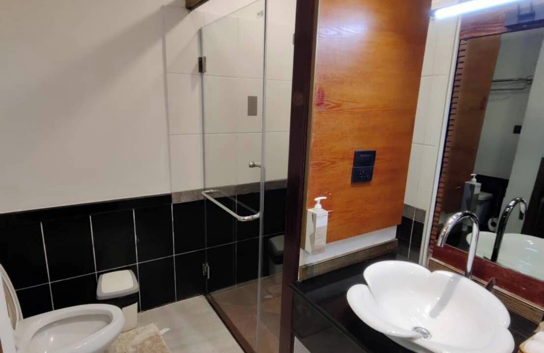 Photo of Bathroom in Pong Yaeng