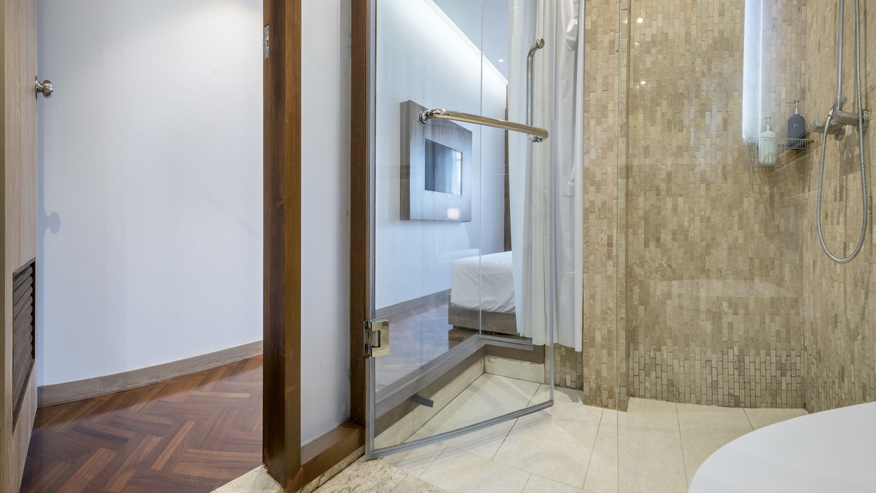Photo of Bathroom in Pratunam