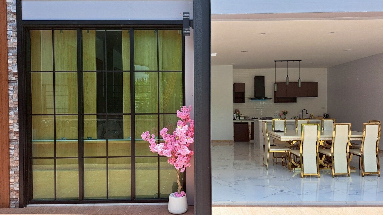 Photo of Livingroom in Trang