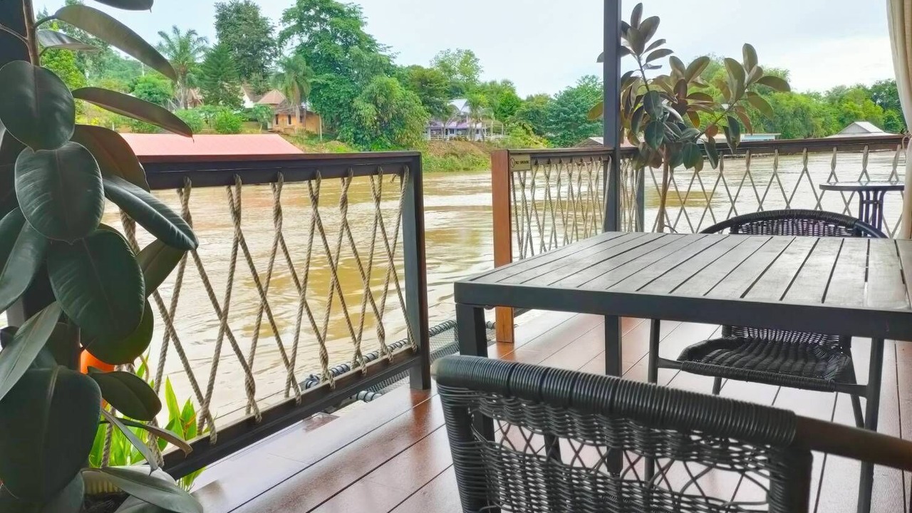 Photo of Patio Balcony in Tha Sao