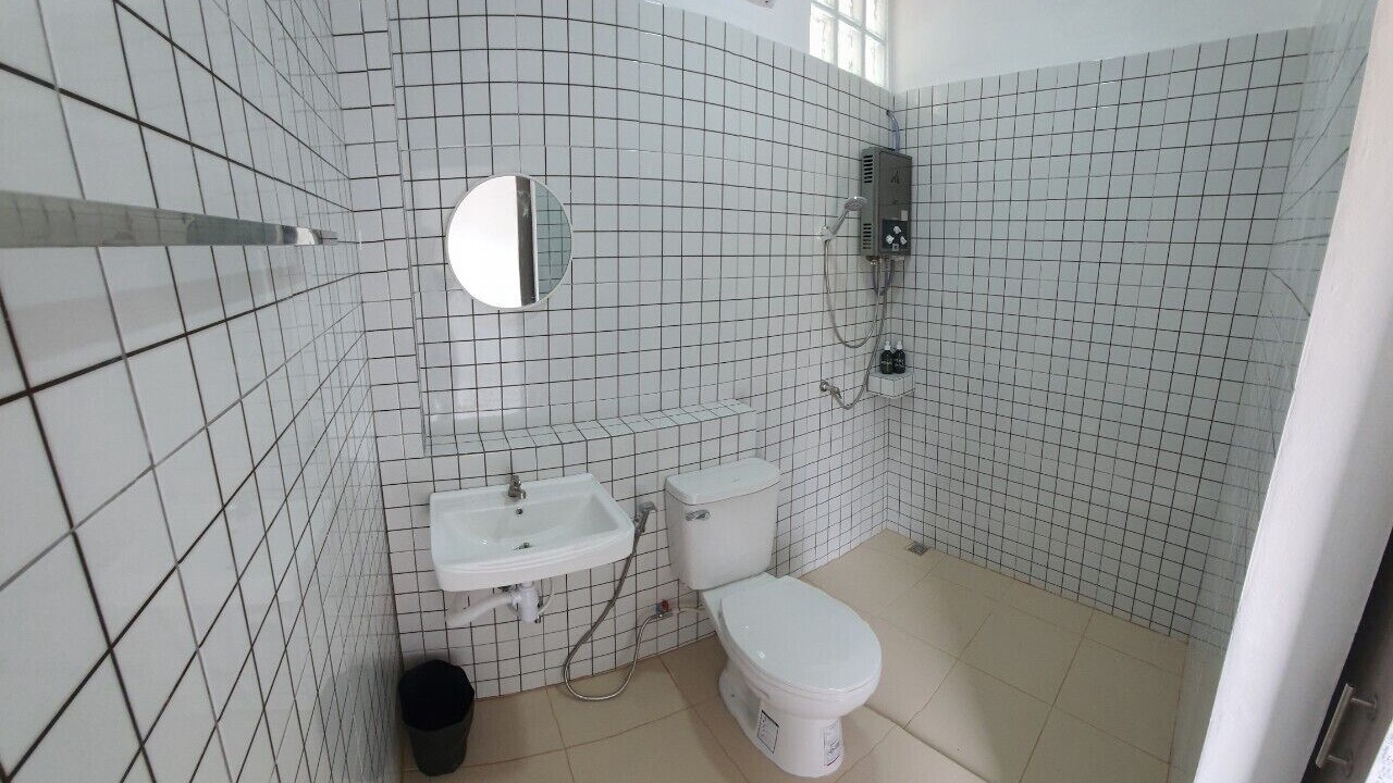 Photo of Bathroom in Khaem Son