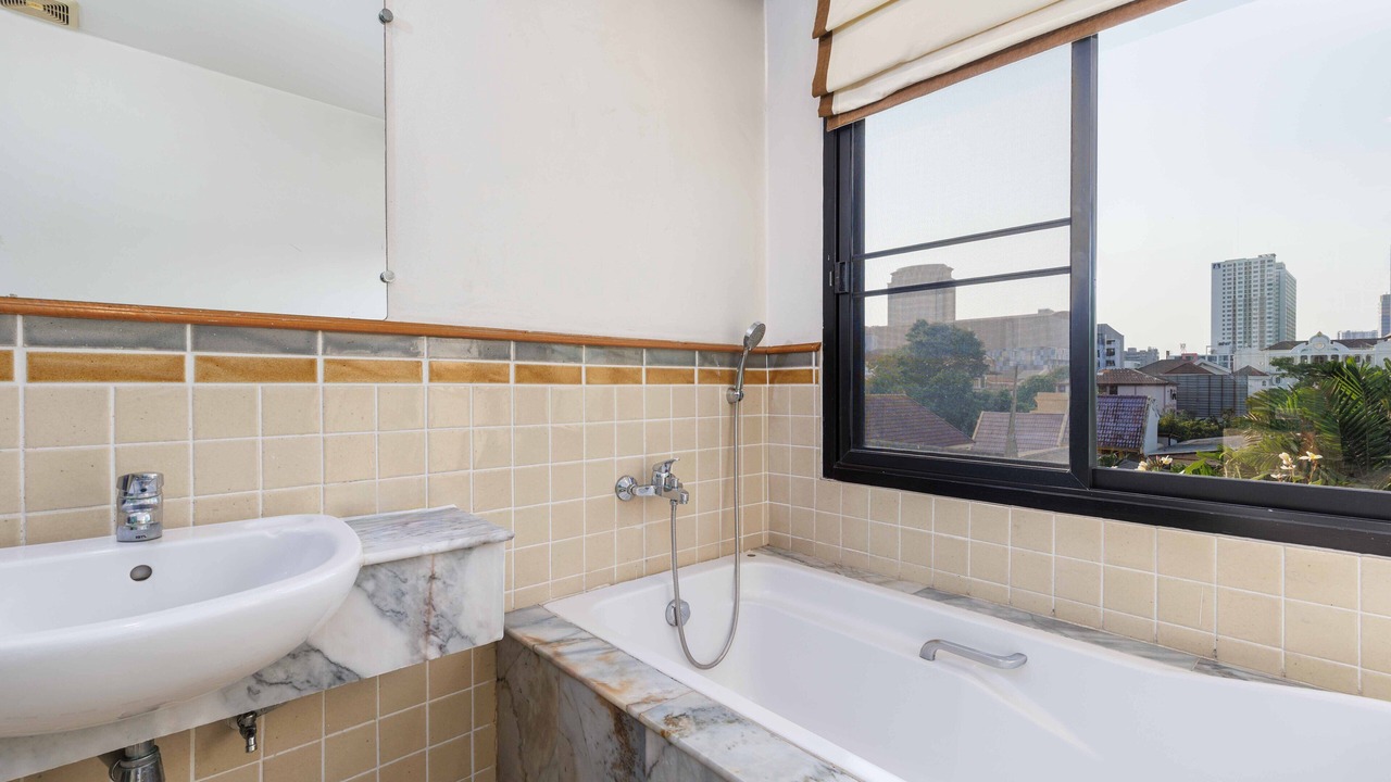 Photo of Bathroom in Bang Phlat