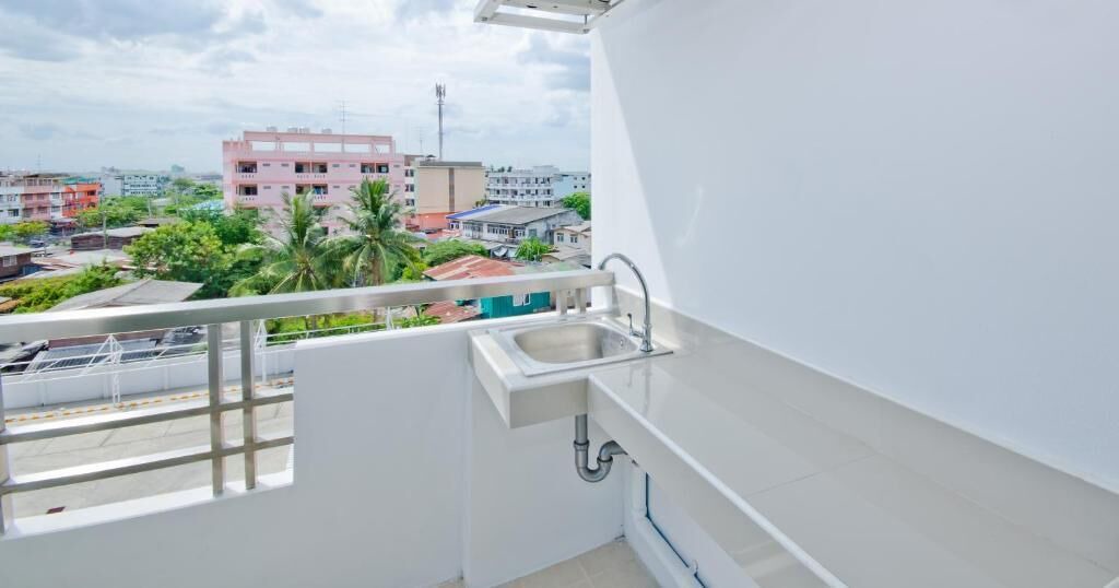 Photo of Patio Balcony in Bang Wa