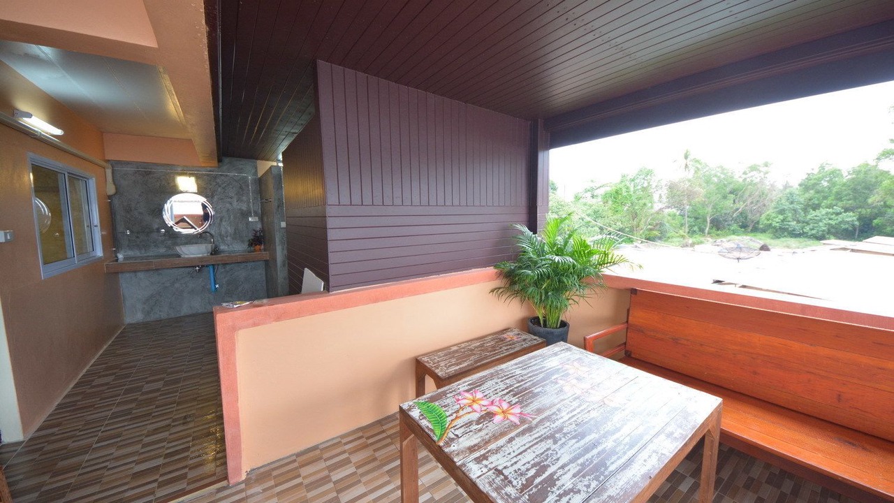 Photo of Patio Balcony in Thong Sala