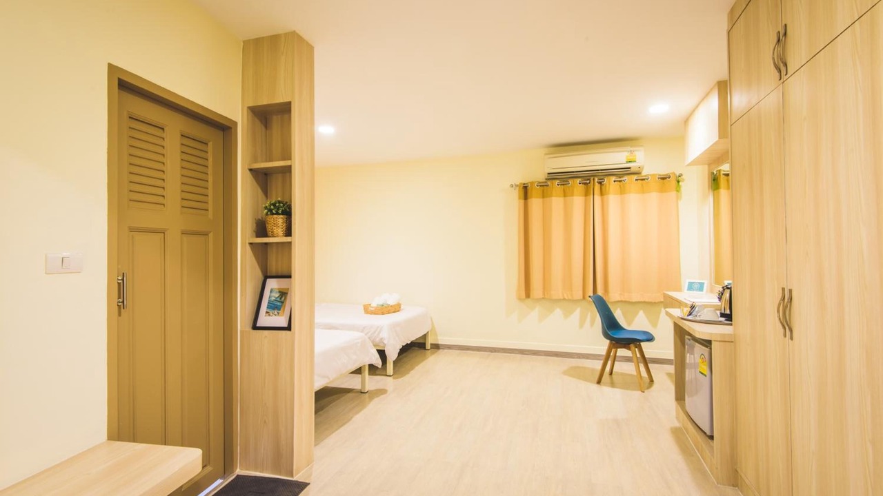 Photo of Bedroom in Pom Prap Sattru Phai
