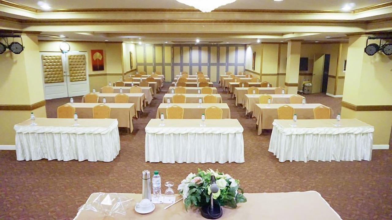 Photo of Others in Tak