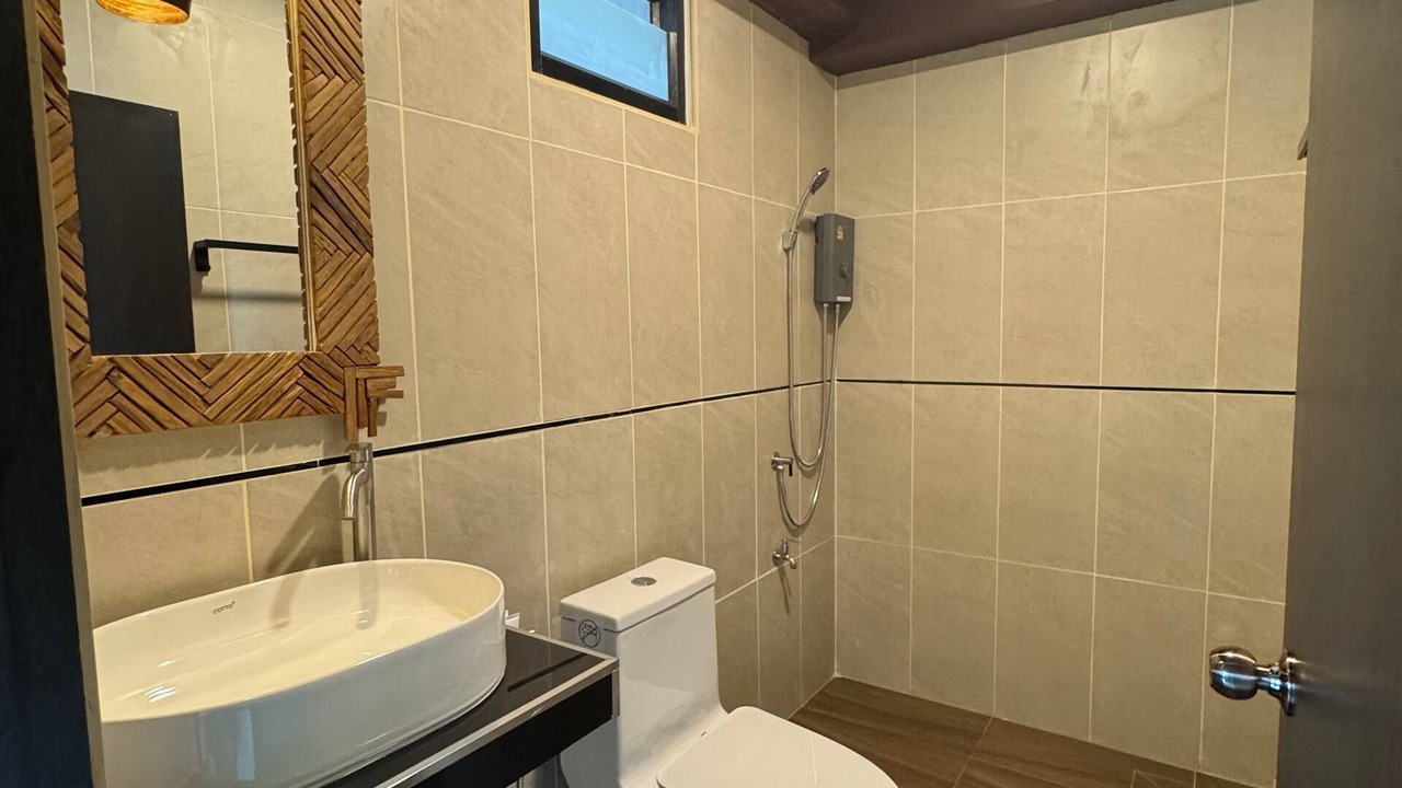 Photo of Bathroom in Saphli