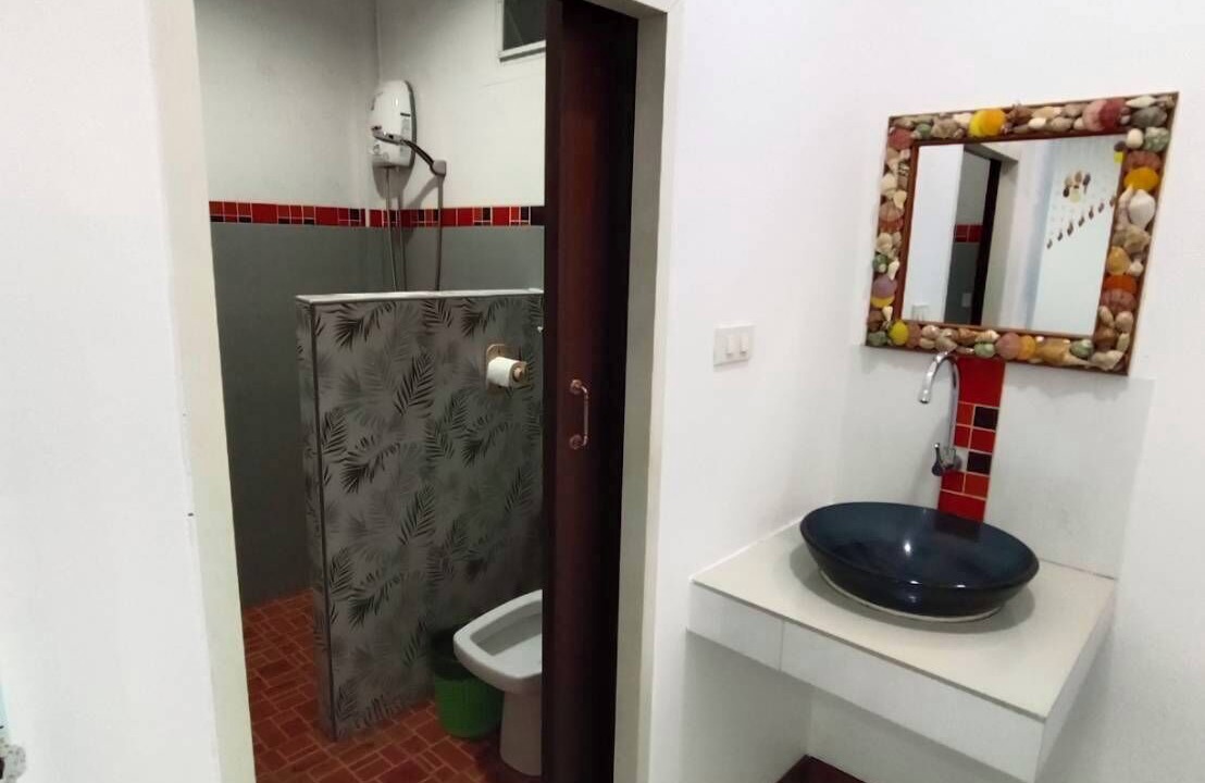Photo of Bathroom in Koh Lan