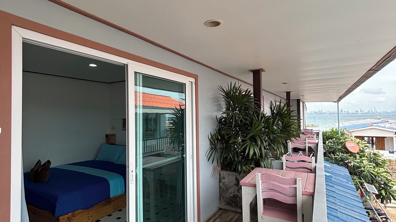 Photo of Bedroom in Koh Lan