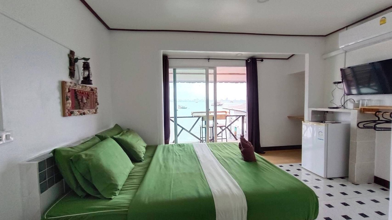Photo of Bedroom in Koh Lan