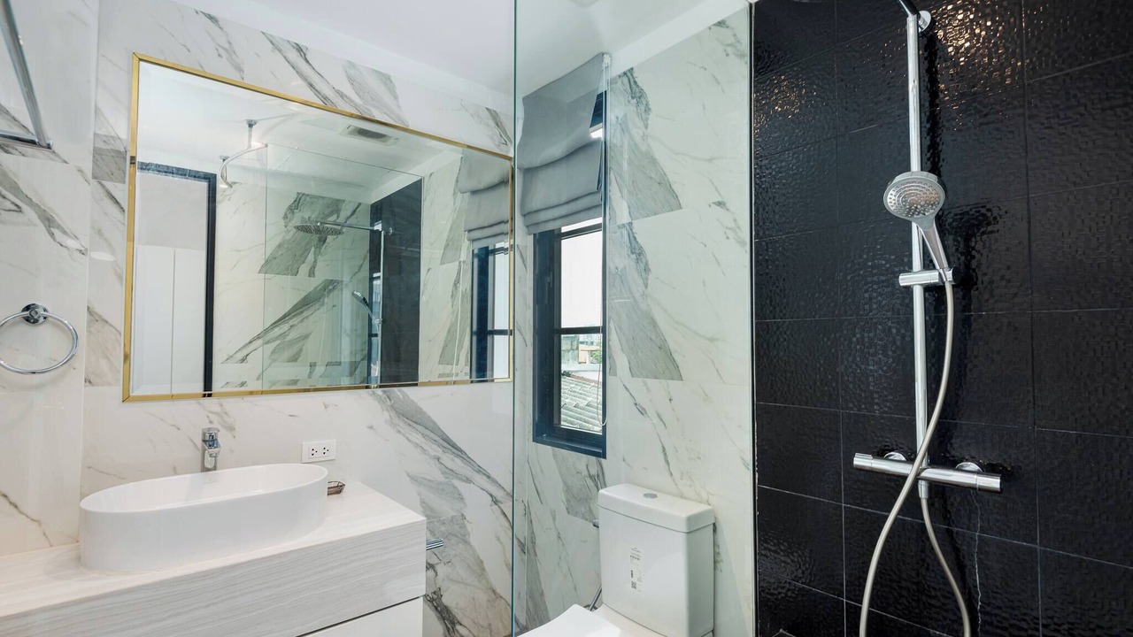 Photo of Bathroom in Phra Khanong Nuea