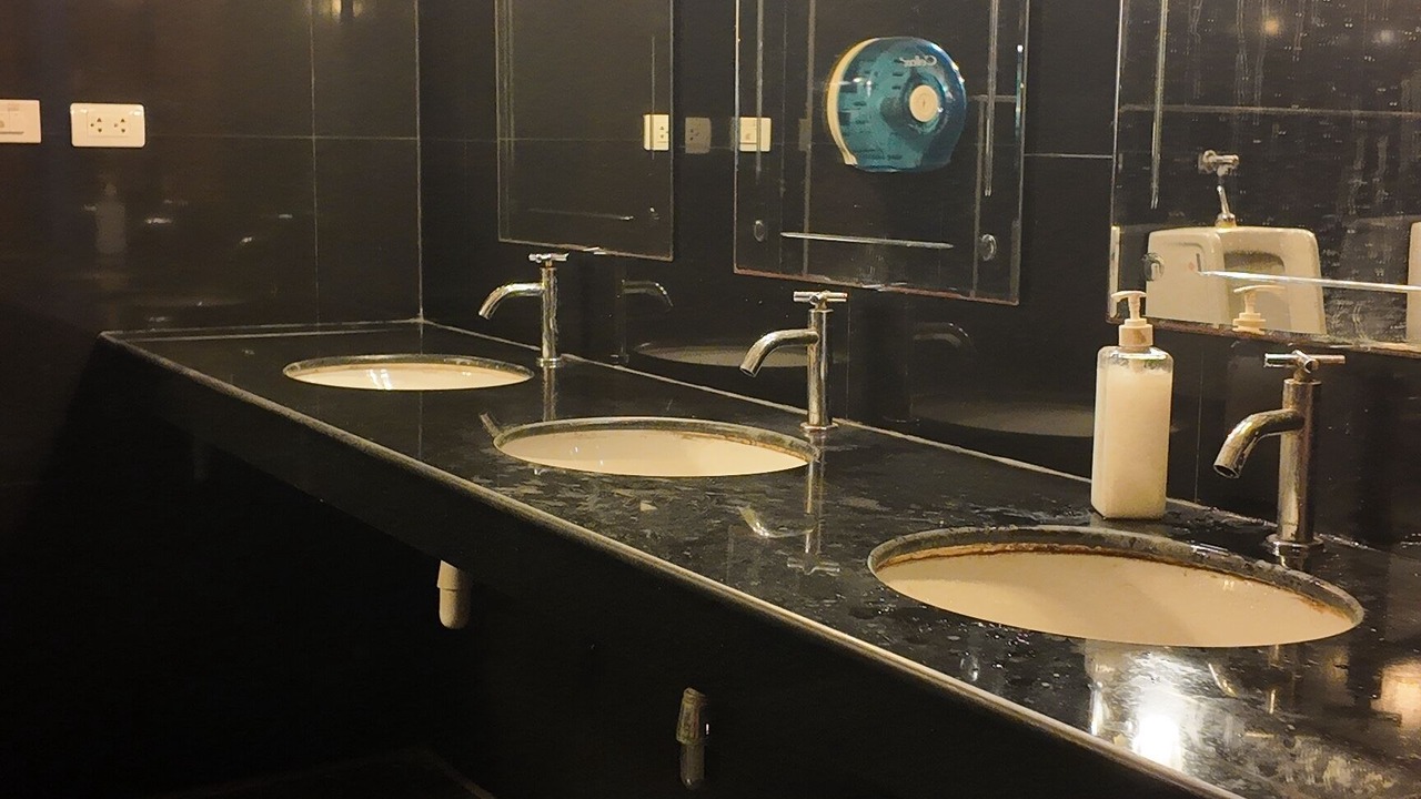 Photo of Bathroom in Nanai Road