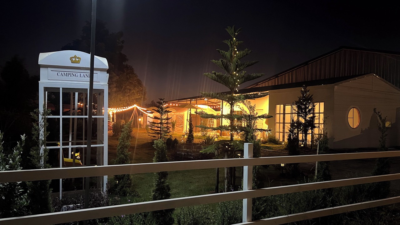 Photo of Outdoor in Si Maha Phot