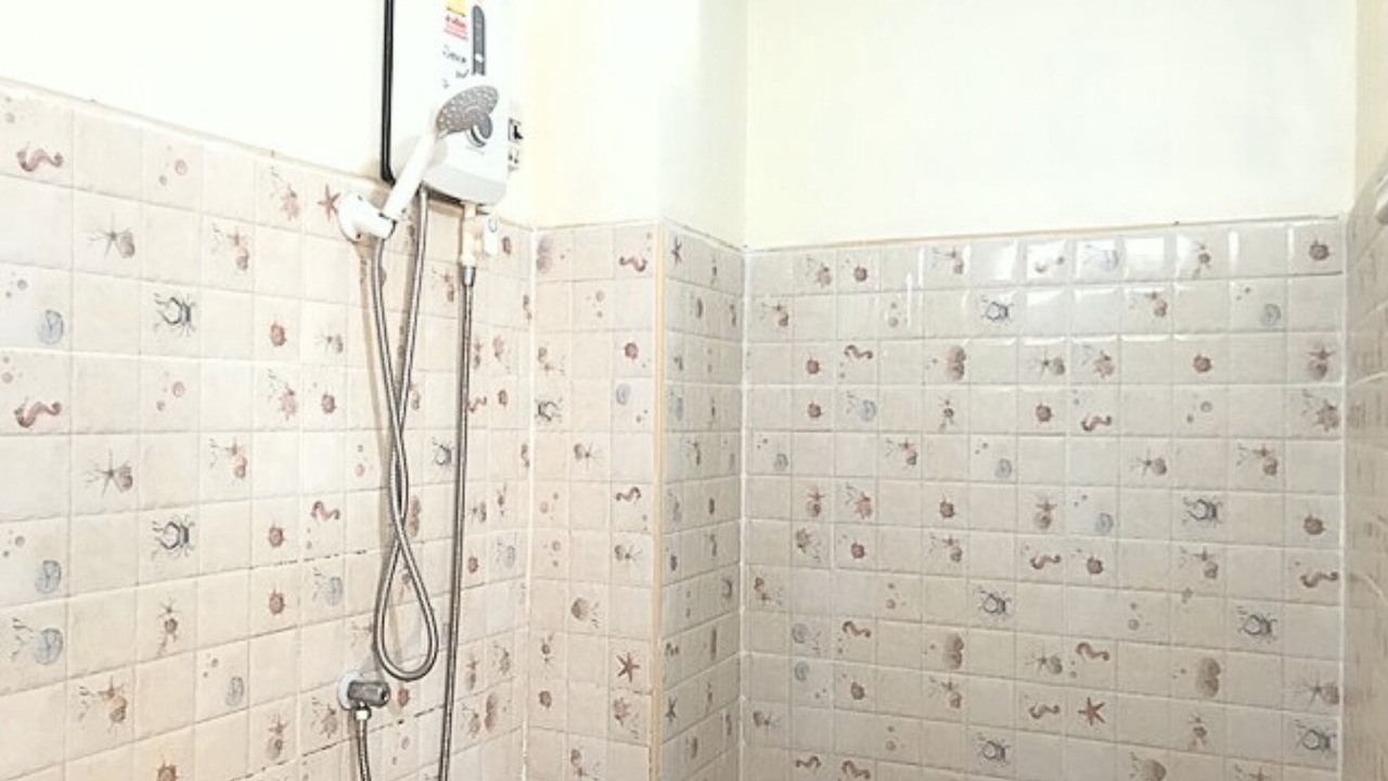 Photo of Bathroom in Wat Ket