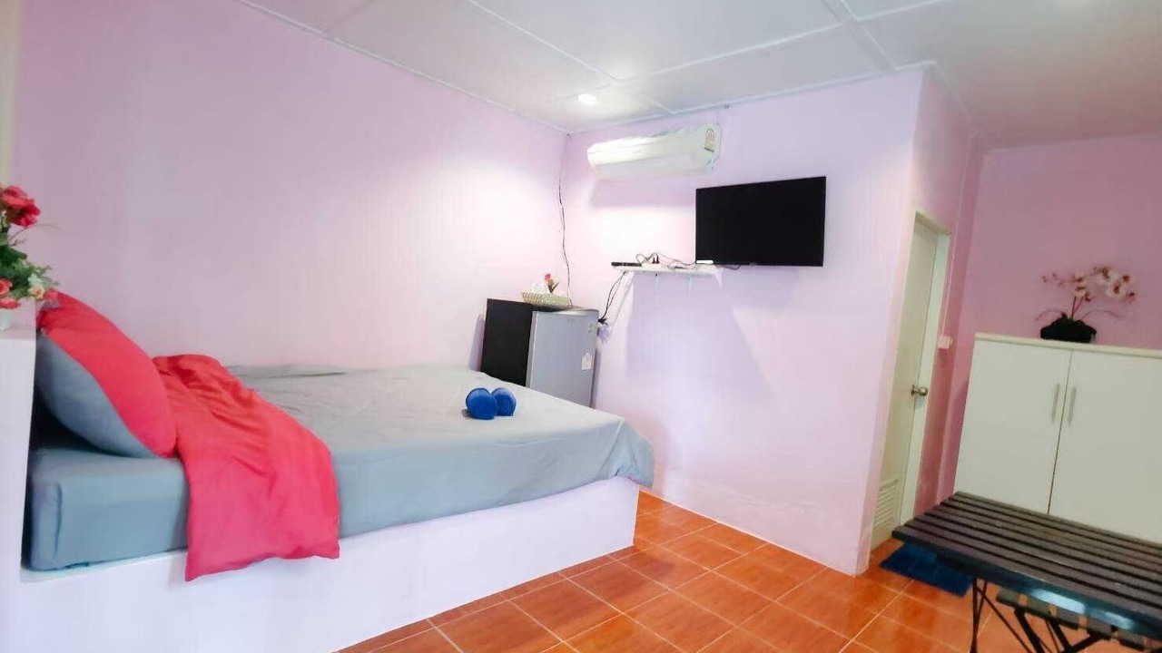 Photo of Bedroom in Photharam