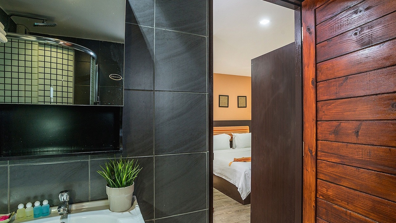 Photo of Bathroom in Makkasan