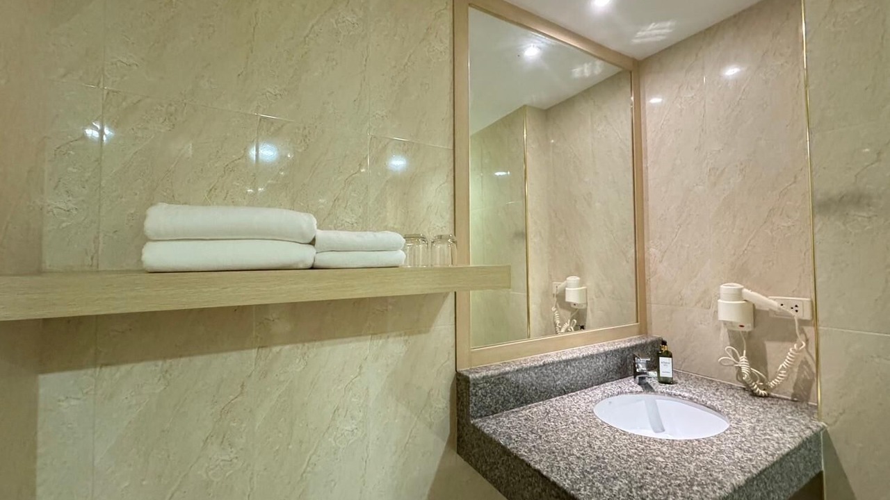 Photo of Bathroom in Talat Phlu